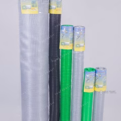 Packaged poultry fencing